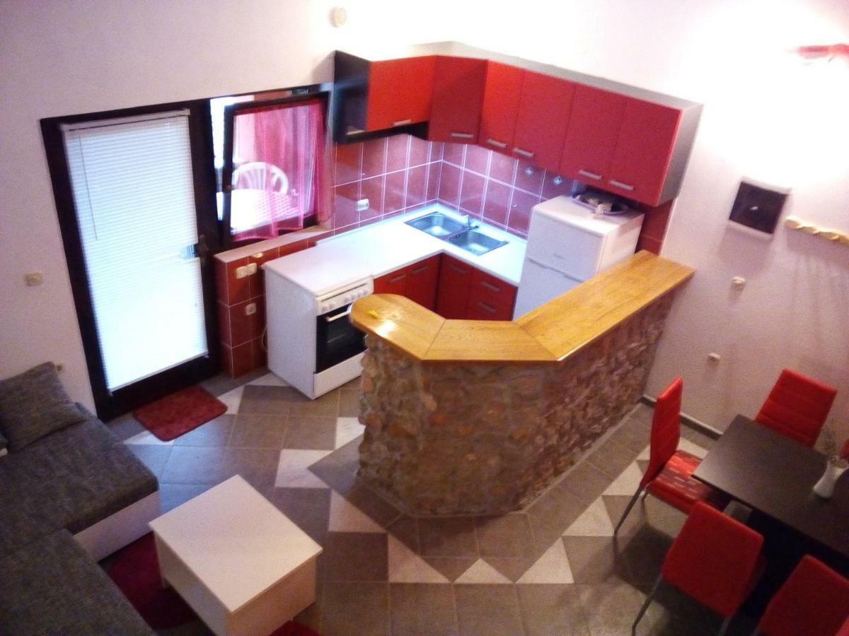 Studio Apartman Hrast Seline Zewnętrze zdjęcie