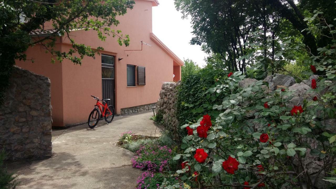 Studio Apartman Hrast Seline Zewnętrze zdjęcie